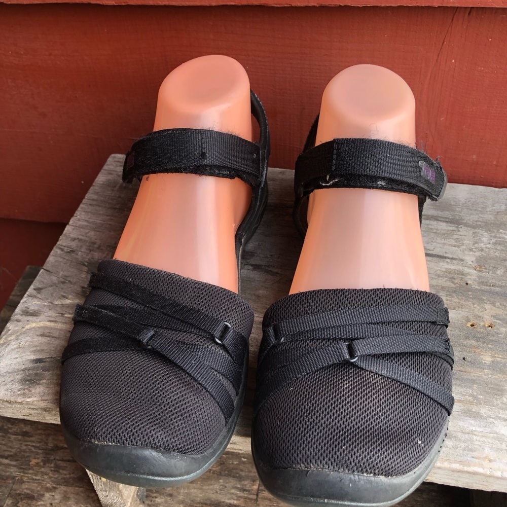 Teva 1106837 Womens Black Tirra CT Closed Toe Adjustable Strap Sandals Size 7.5 - Picture 4 of 14